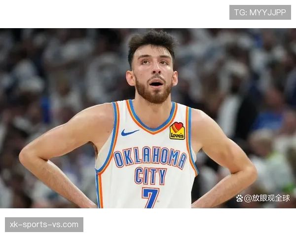 切特·霍姆格伦利用内线掩护提升挡拆效率助马刺拉开比分