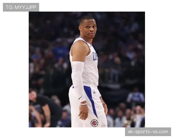 威斯布鲁克连续关键时刻突破助攻提升球队季后赛进攻效率